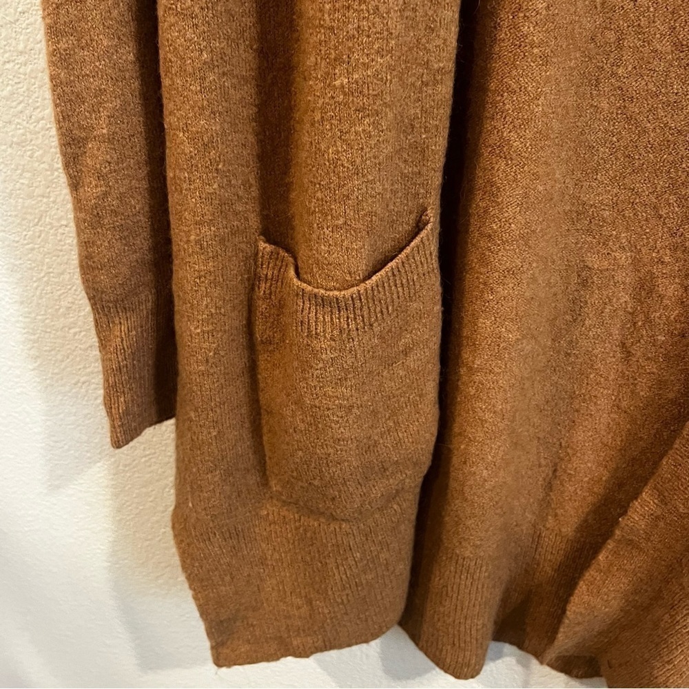 Madewell Kent Cardigan Sweater in Coziest Yarn in burnt orange brown size xsmall - Picture 2 of 8